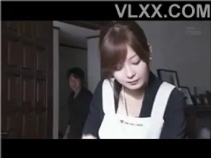 Chồng đi công việc, cô vợ ở nhà bị người tình của chị gái cưỡng hiếp